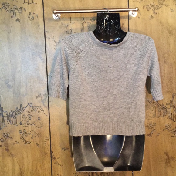 Lace Cropped Sweater - Picture 3 of 3